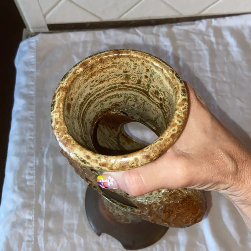 Vintage | Ikebana Brutalist Style Pottery Vase - Picture 6 of 10